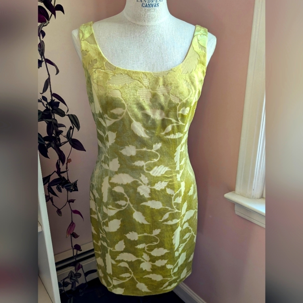 Vintage Nina Austin velvet brocade dress